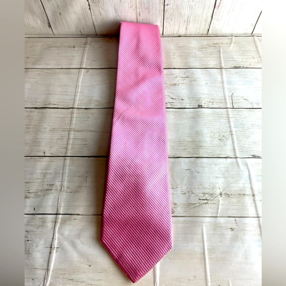 Dior Signature 100% Silk Pink Tie